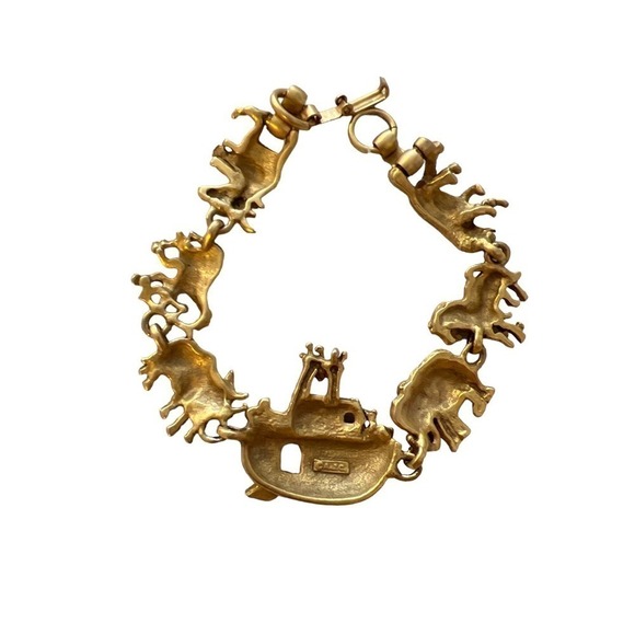 A.J.C. Vintage Signed Matte Gold Noah's Ark Animal Bracelet, 1980's Jewe… - Picture 2 of 2